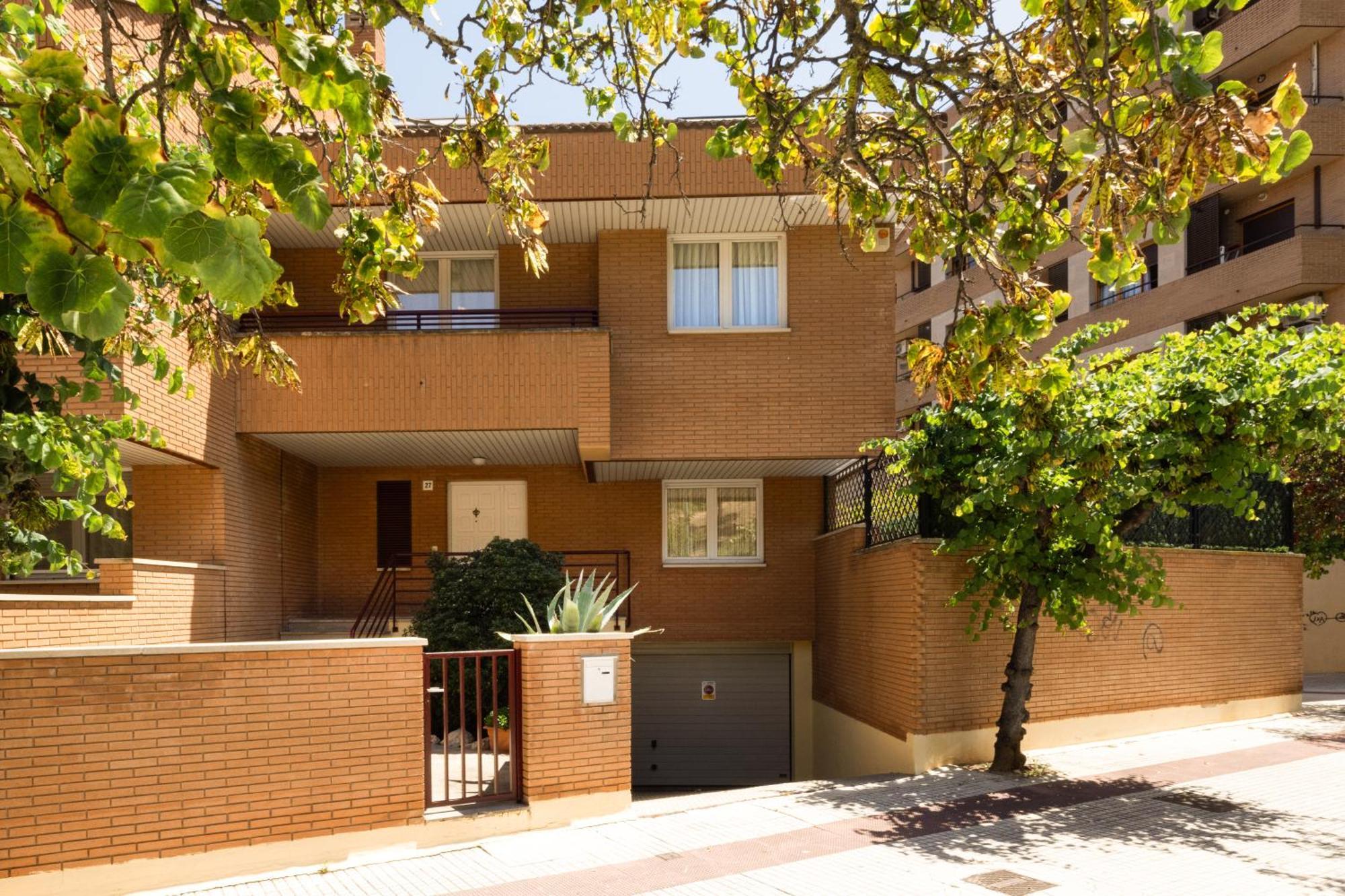 Holiday home Casa Con Piscina En El Centro Tudela