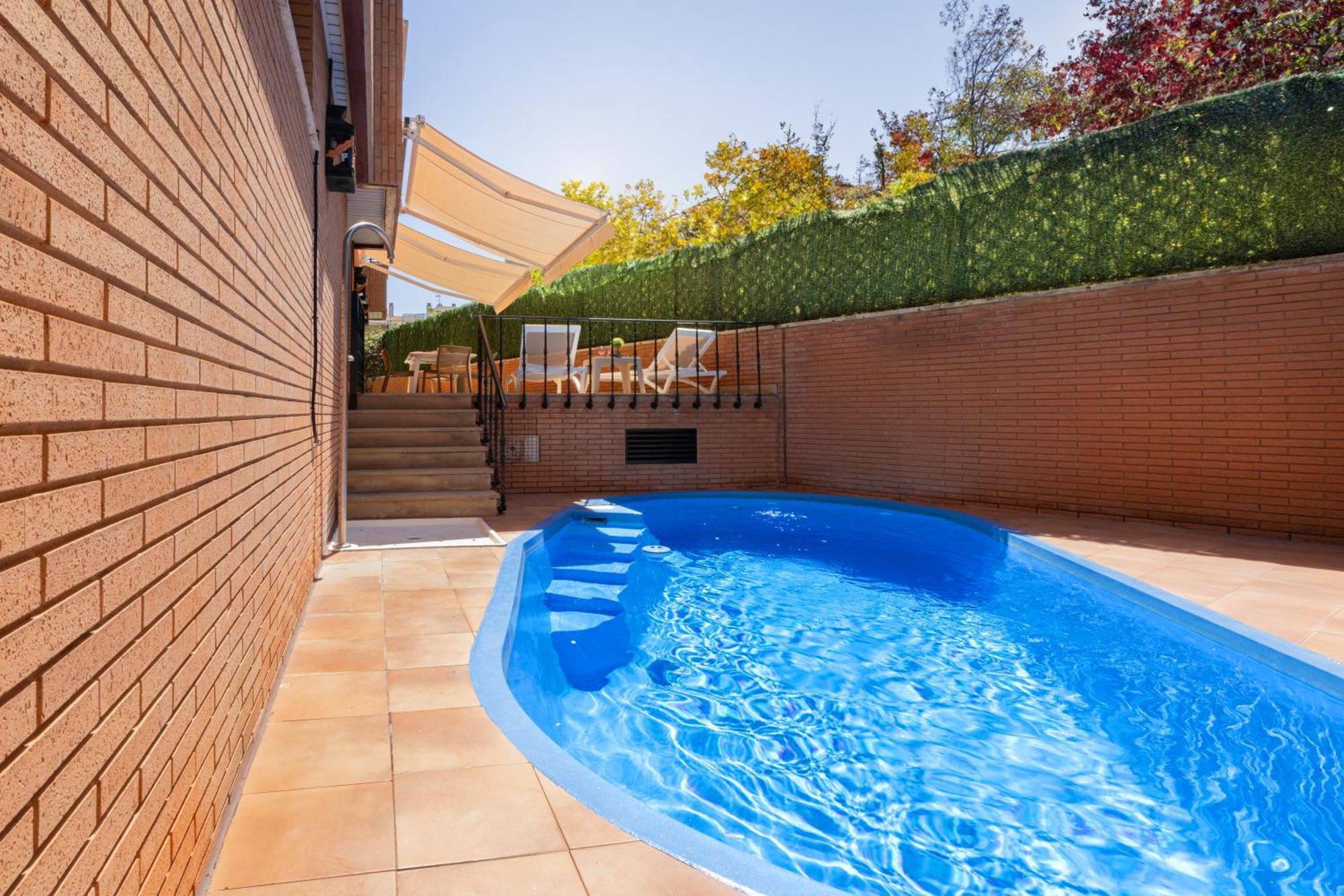 Casa Con Piscina En El Centro Holiday home Tudela